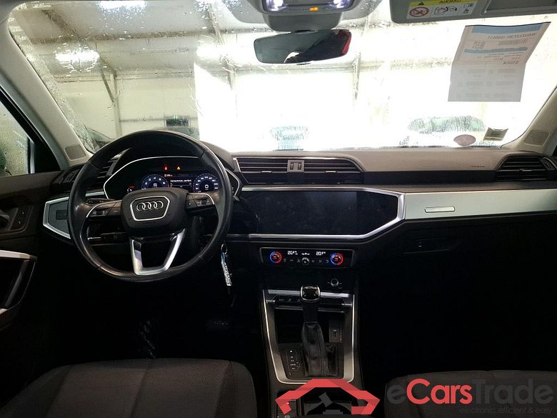 AUDI Q3 / 2018 / 5P / SUV 1.5 35 TFSI 150 S TRONIC BUSINESS LINE #5