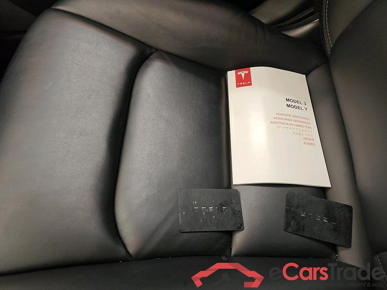 Tesla Model 3 Long Range Dual Motor AWD 4d #4