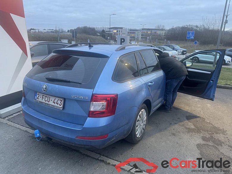 SKODA Octavia Combi Octavia Combi Ambition 1,6 TDI 81 kW 5-speed mech. #4
