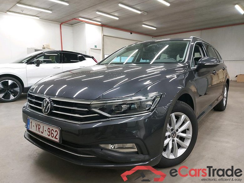 VOLKSWAGEN - VW  PASSAT VARIANT TDI 122PK DSG Style Business With Vienna Leather & Side Assist #1