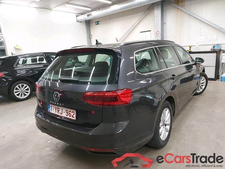 VOLKSWAGEN - VW  PASSAT VARIANT TDI 122PK DSG Style Business With Vienna Leather & Side Assist #2