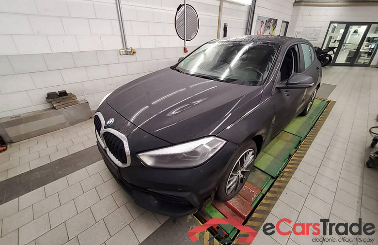 Baureihe 1 Lim. 120 d Advantage 2.0 140KW AT8 E6d #1