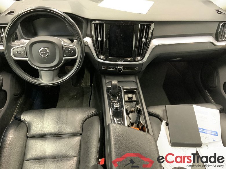 V60 Kombi Momentum Pro AWD 2.0 b5 184KW AT8 E6d #3