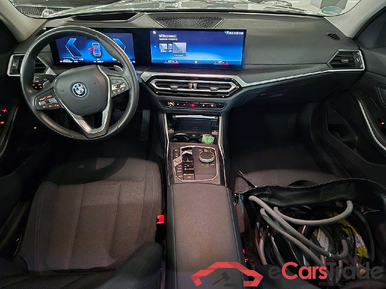 BMW 3er 320e Aut. 4d 120kW #3