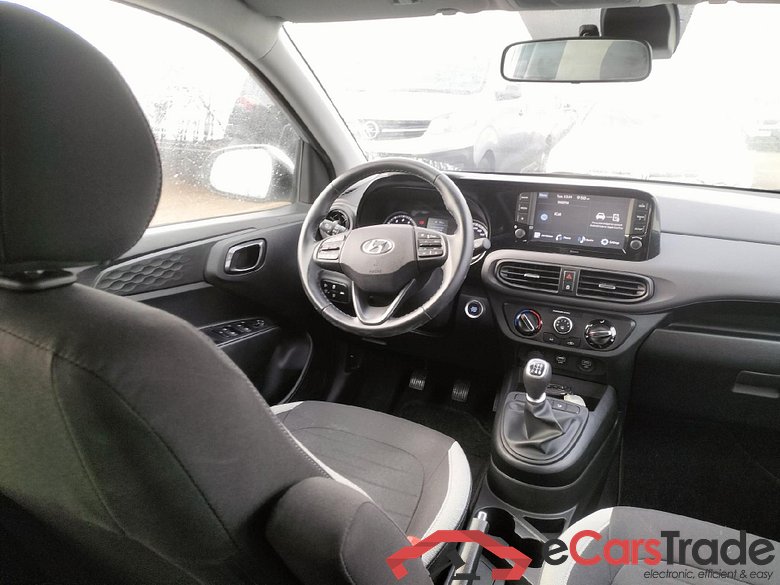 HYUNDAI i10 / 2020 / 5P / berlina con portón 1.0 Tecno #3