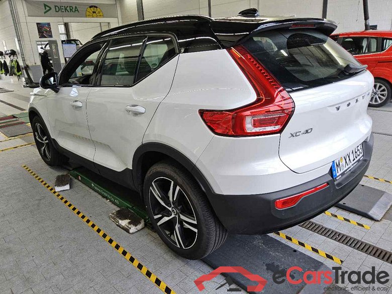 Volvo XC40 (2017->) DE - SUV5 B4 2WD EU6d, R-Design (EURO 6d), 2020 - 2022 #4