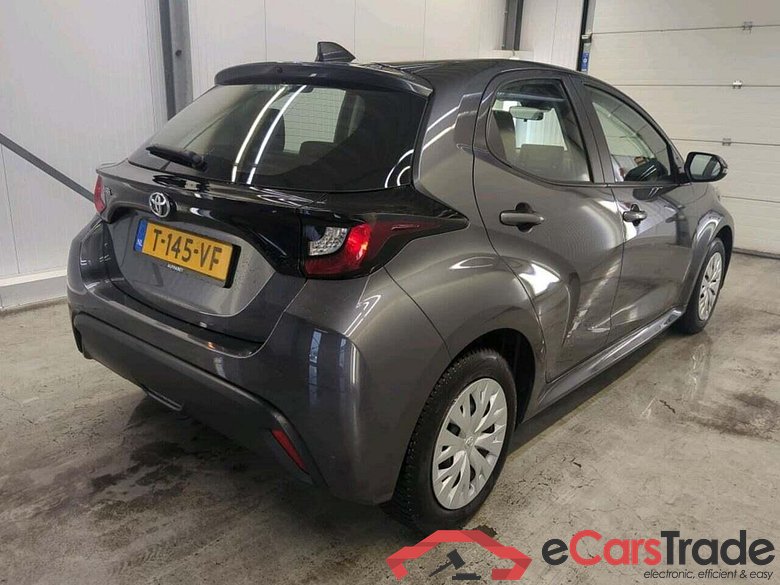 TOYOTA Yaris 1.5 VVT-i Active #2