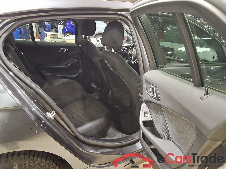 BMW 1 SERIES HATCH 1.5 118IA (100KW) #5