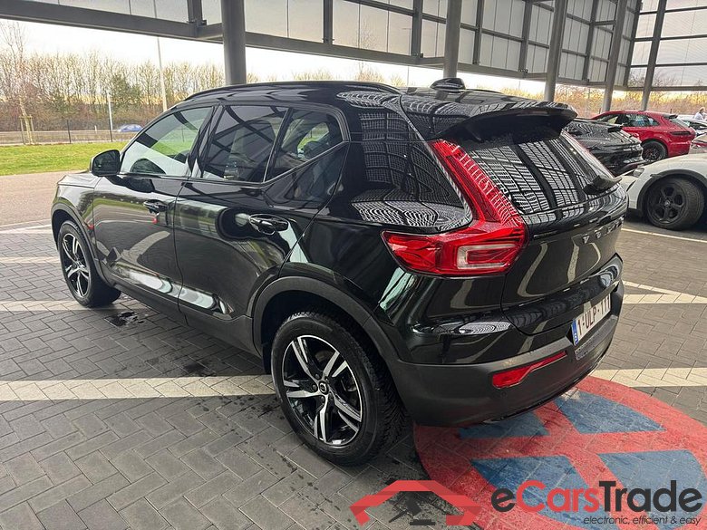VOLVO XC40 Plus Dark Design DCT #3