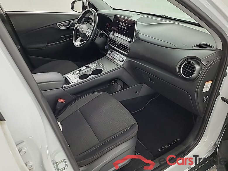 HYUNDAI Kona Comfort Smart Electric 64 kWh 5D #6