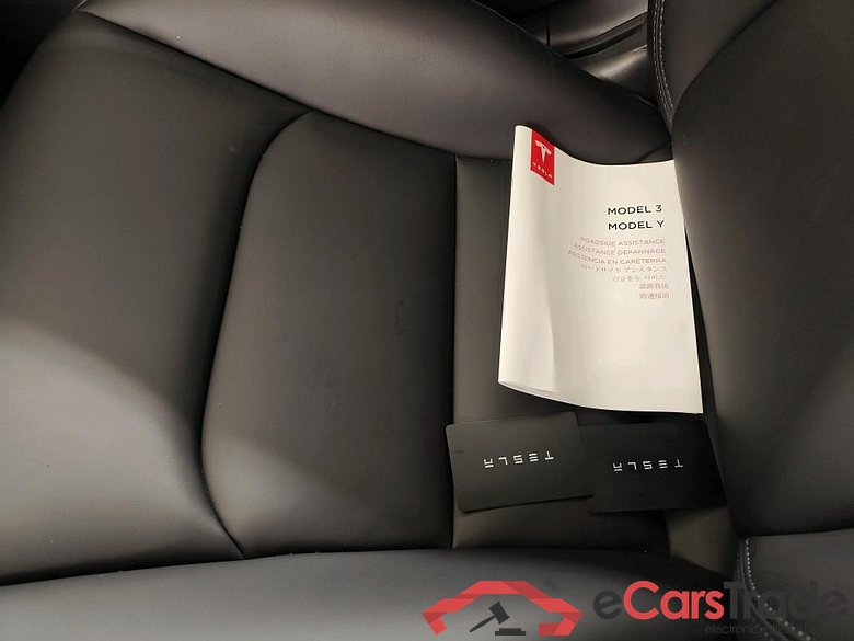 Tesla Model 3 Standard Range Plus RWD 4d #4