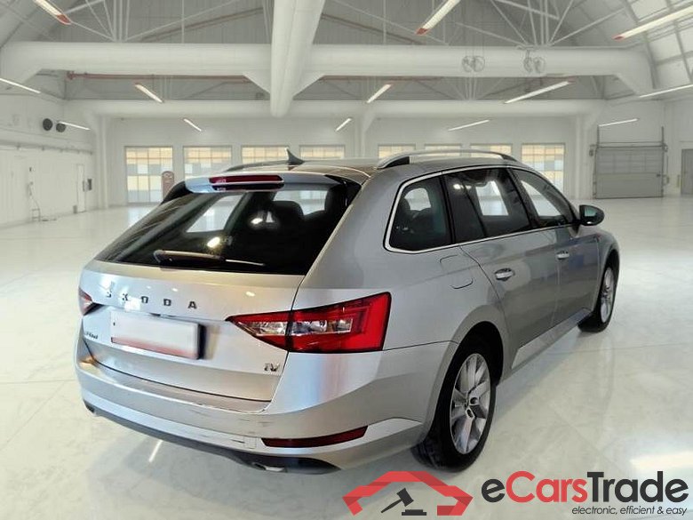 SKODA SUPERB WAGON / 2019 / 5P / STATION WAGON 1.4 TSI PLUG-IN HYBRYD STYLE DSG #2