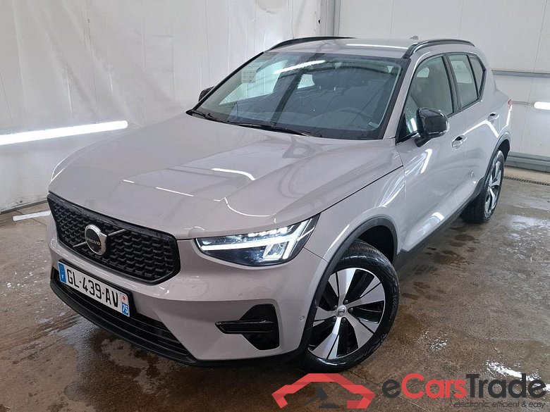 VOLVO XC40 / 2022 / 5P / SUV B3 163 DCT 7 Plus #1
