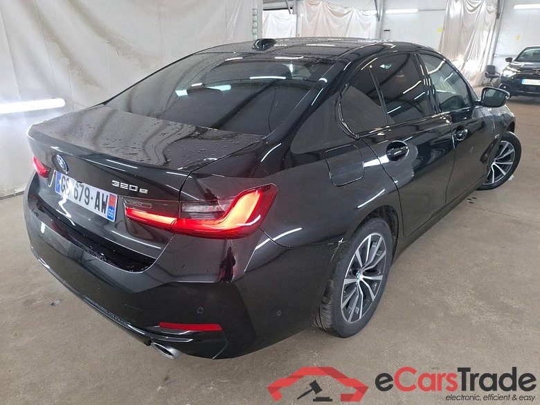 BMW Série 3 Berline / 2022 / 4P / Berline 320e 204ch Business Design BVA8 Hybride #3