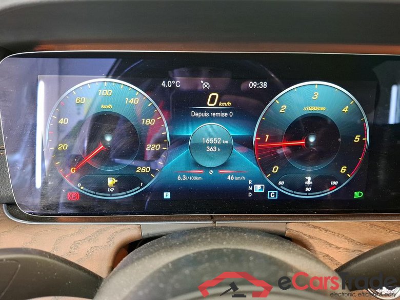 MERCEDES-BENZ Classe E Berline / 2020 / 4P / Berline 2.0 E 220 D AMG LINE AUTO #6