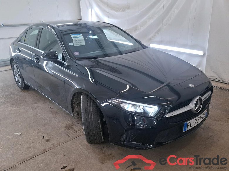MERCEDES-BENZ Classe A Berline / 2018 / 4P / Berline A 200 Business Line 7G-DCT #4