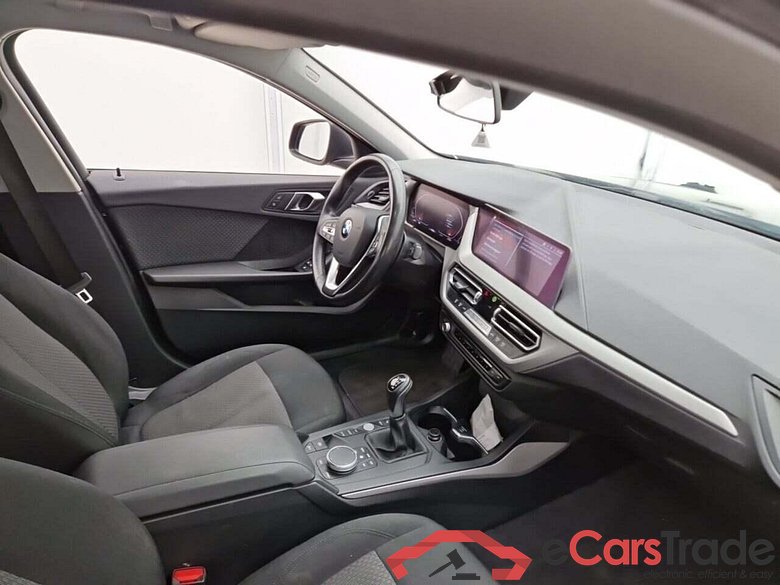 BMW 1-serie 118i Executive Ed. #3