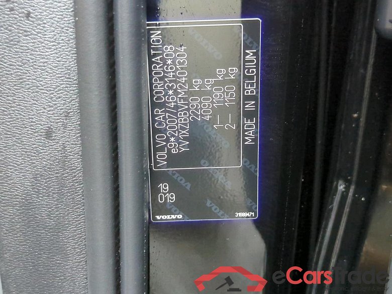 VOLVO XC40 132 kW #3