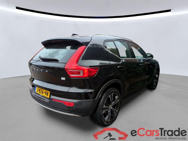 VOLVO XC40 132 kW #6