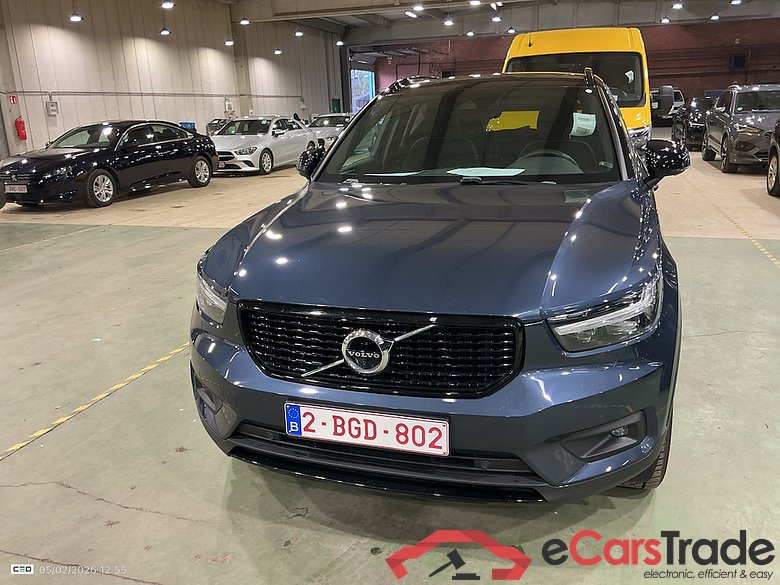 VOLVO XC40 1.5 T3 R-Design Geartronic #2