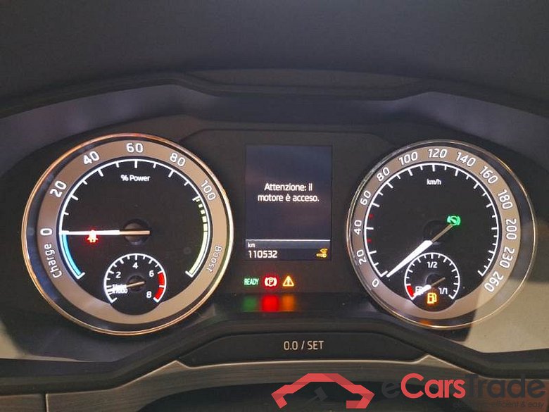 SKODA SUPERB WAGON / 2019 / 5P / STATION WAGON 1.4 TSI PLUG-IN HYBRYD EXECUTIVE DSG #4