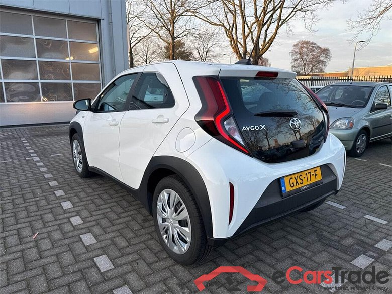 TOYOTA Aygo X 1.0 VVT-i MT Play #3
