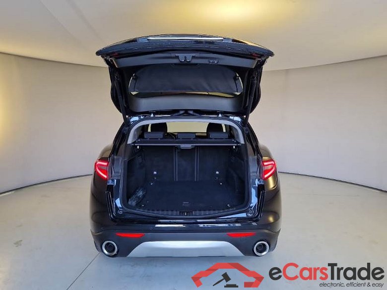 ALFA ROMEO STELVIO / 2017 / 5P / SUV 2.2 TURBO DIESEL 190CV BUSINESS AT8 Q4 #5