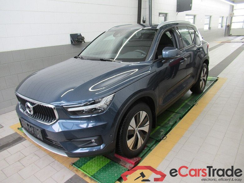 Volvo XC40 (2017->) DE - SUV5 T3 2WD EU6d, Momentum Pro (EURO 6d), 2020 - 2022 #1