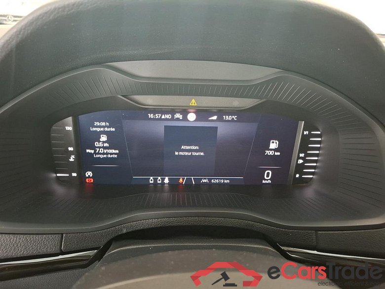 Karoq Selection 2.0 TDI 115CV BVM6 6E #6