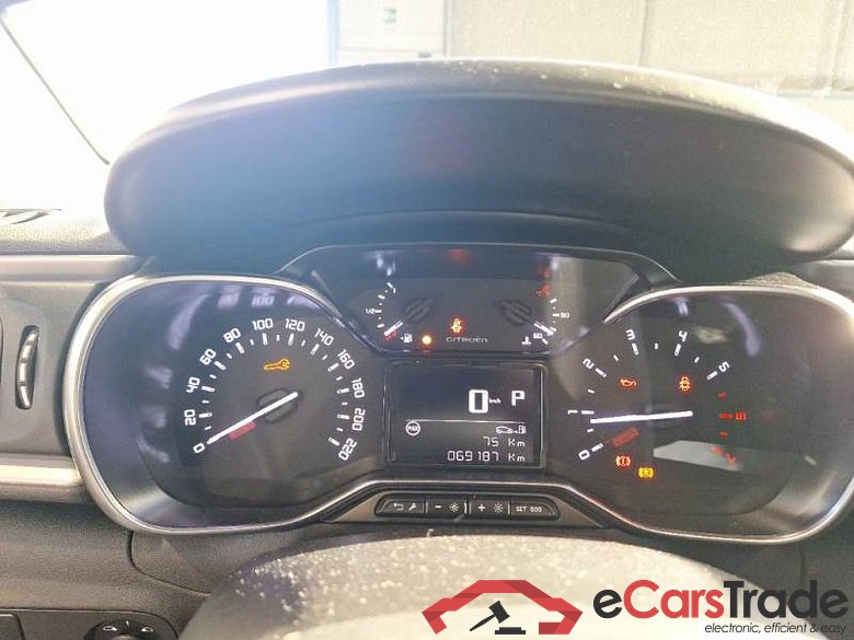 CITROEN C3 / 2020 / 5P / BERLINA PURETECH 110 SeS SHINE PACK EAT6 #4