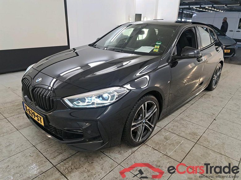 BMW 1 Serie 118iA M Sport 5d + Harman Kardon #1