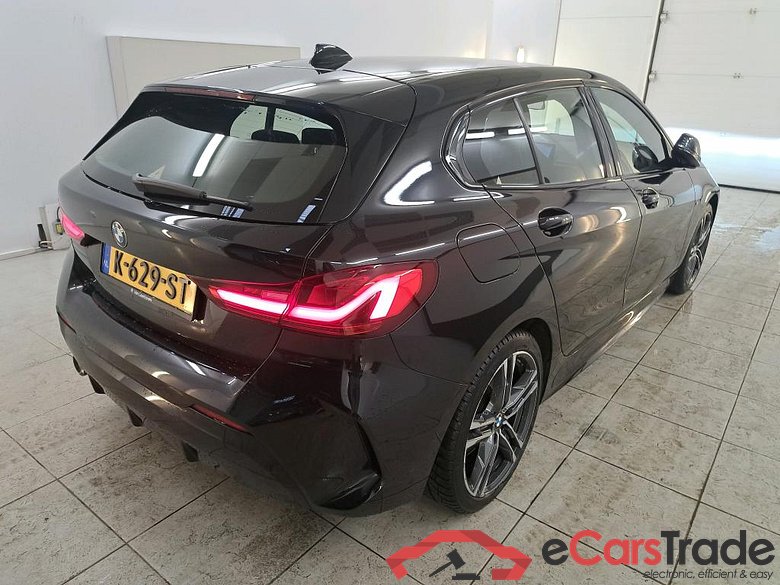 BMW 1 Serie 118iA M Sport 5d + Harman Kardon #2