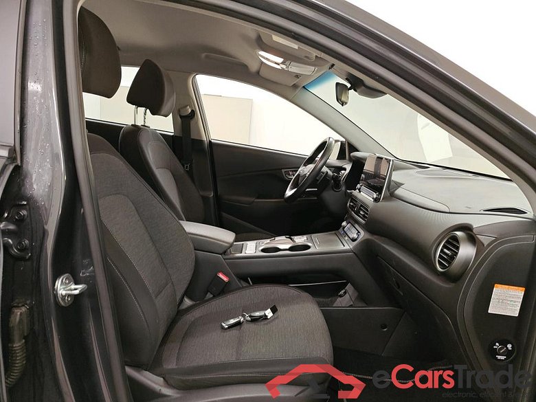 Hyundai KONA Comfort Smart Electric 64 kWh 5d #3