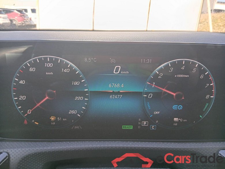 MERCEDES-BENZ Clase A / 2018 / 5P / berlina con portón A 250 e #4