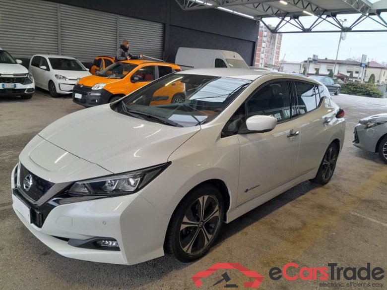 NISSAN LEAF / 2017 / 5P / BERLINA BUSINESS 40KWH #1