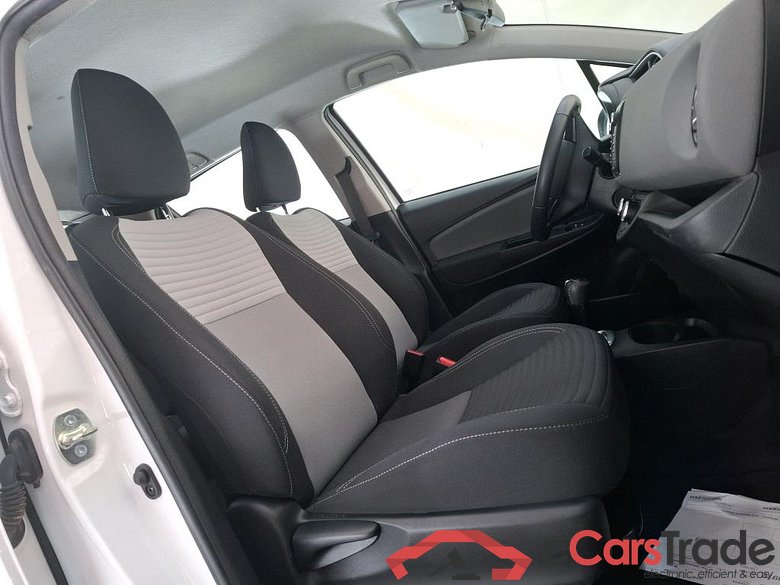 TOYOTA Yaris Hybride / 2017 / 5P / Berline 1.5 VVT-I HYBRID France Business #6