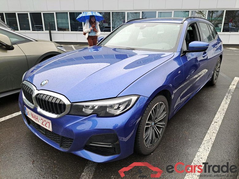 BMW 3 TOURING - 2019 330eA PHEV #1