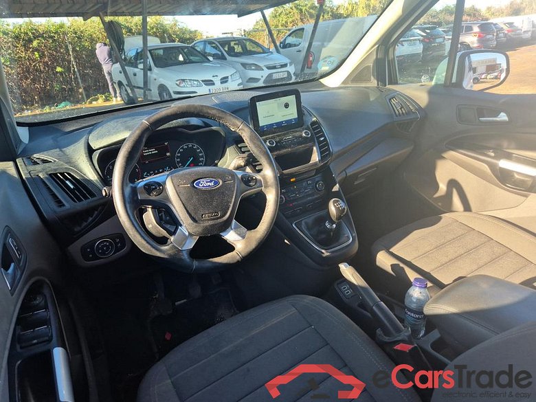 FORD Grand Tourneo Connect / 2013 / 5P / monovolumen 1.5 TDCi 74kW (100CV) Titanium #3