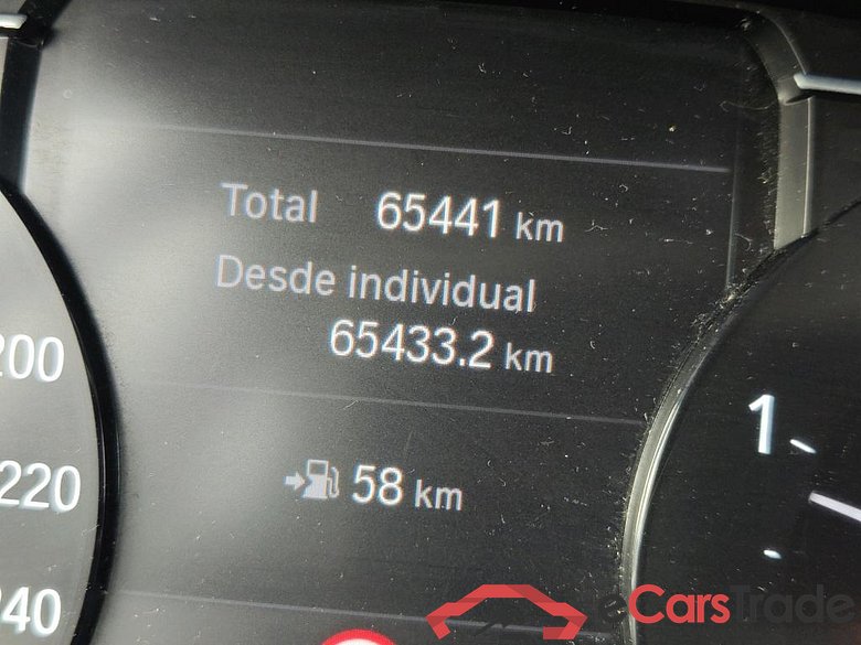 BMW Serie 3 / 2018 / 4P / sedán 318d Auto. #5