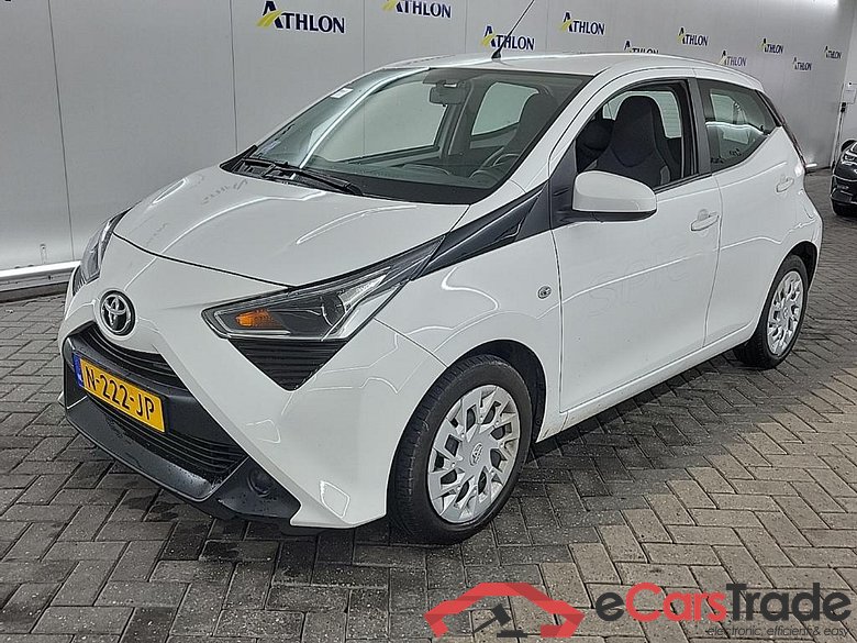 TOYOTA Aygo 1.0 VVT-i x-play 5D 53kW