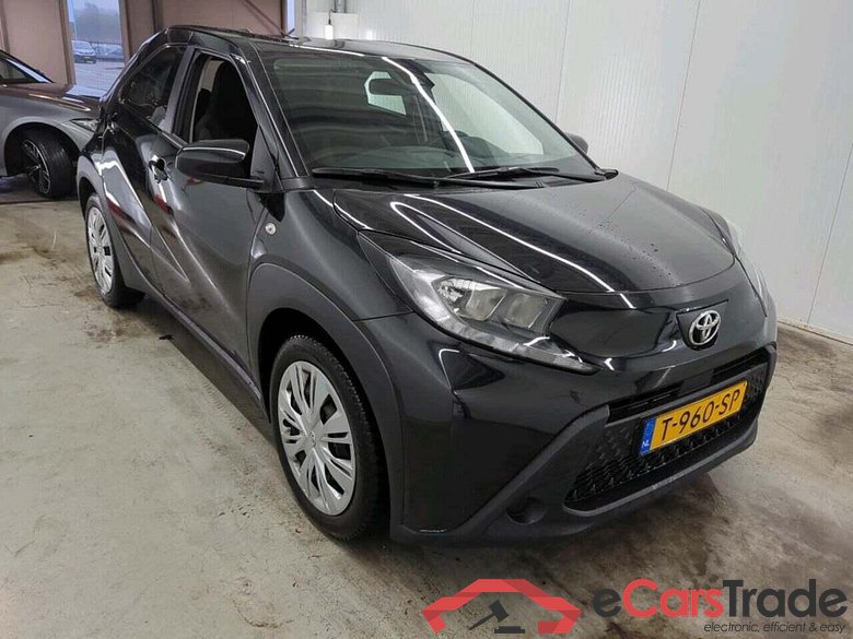 TOYOTA Aygo X 1.0 VVT-i MT Play #5