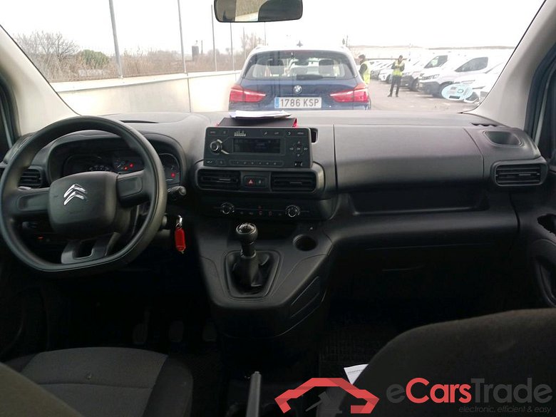 CITROEN Berlingo / 2018 / 4P / combi Talla M BlueHDi 100 S&S LIVE (AC) #3