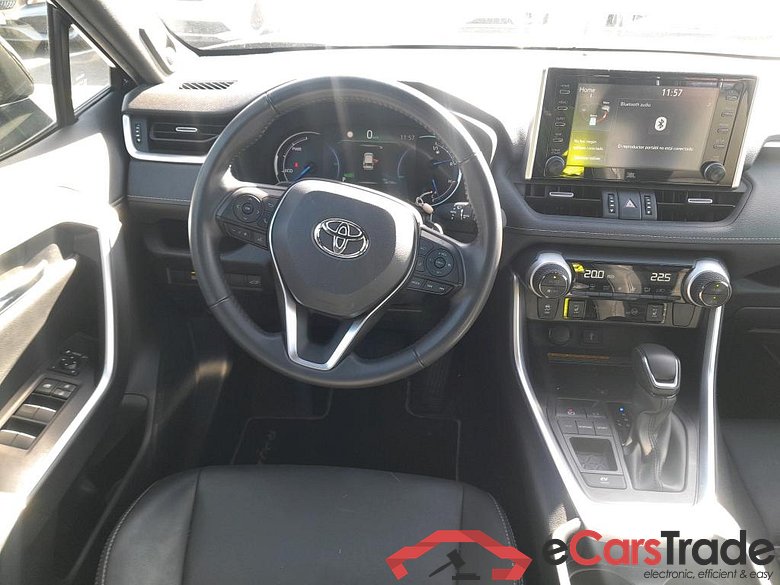 TOYOTA Rav4 / 2018 / 5P / todoterreno 2.5l 220H Black Edition(SP) #3