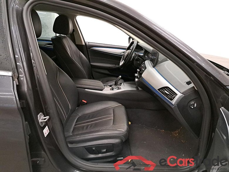 BMW 530e Plug-In Hybrid Aut. LED-Xenon LC-Pro ACC Ambient Navi-Pro Leather KeylessGo Camera Klima PDC ... #5