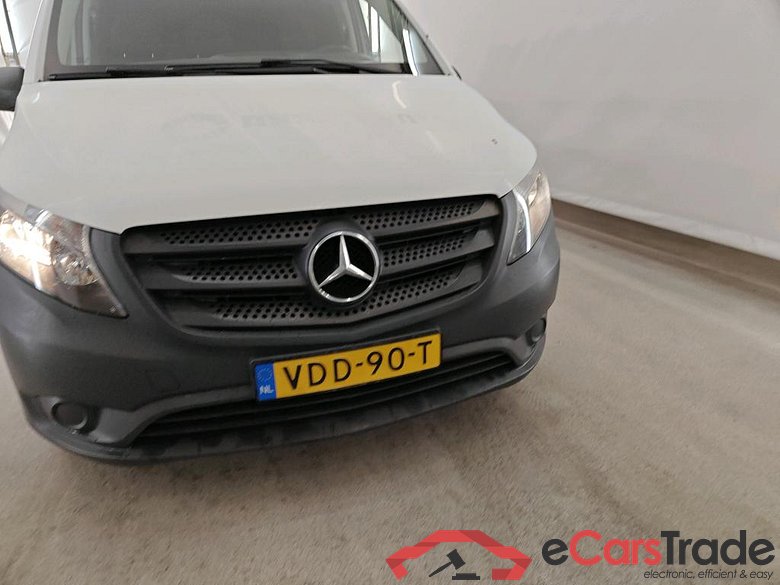 Mercedes-Benz Vito 111CDI Functional XL 4d #5