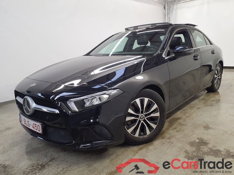 Mercedes-Benz A-Klasse Limousine A 200d Business Solution 4d
