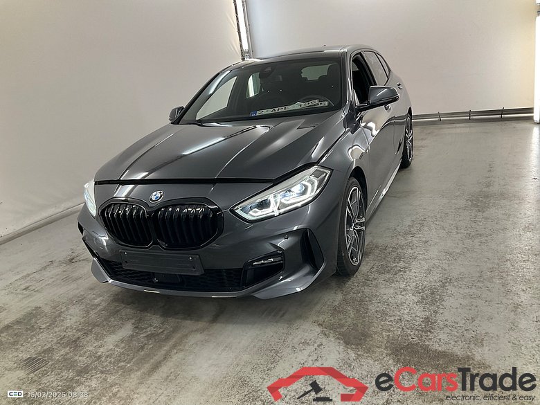 BMW 1-serie 1.5 118IA (100KW) #1