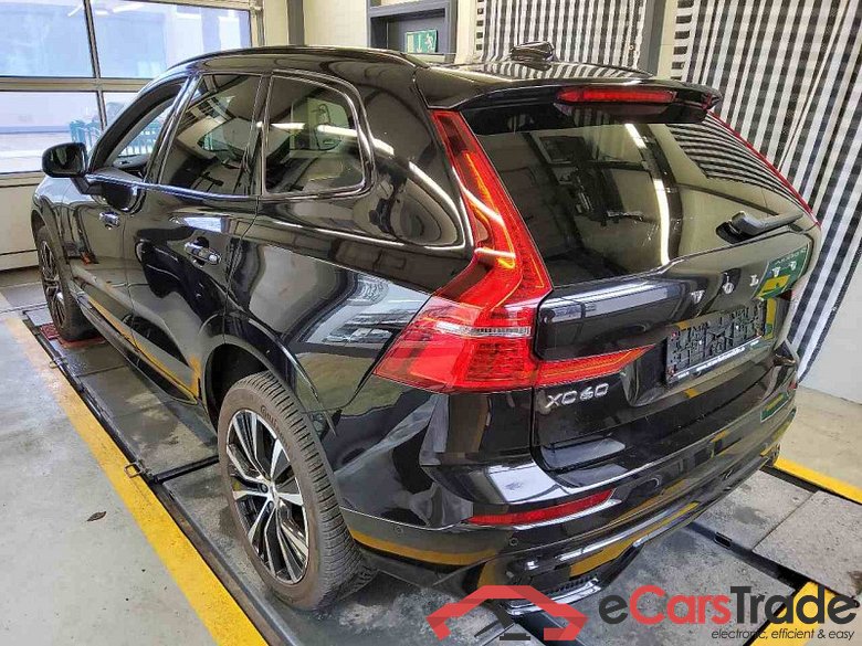 Volvo XC60 (03.2017->) DE - SUV5 B5 (Benzin) AWD EU6d, Ultimate Dark Mild-Hybrid (EURO 6d), (Facelift) #4