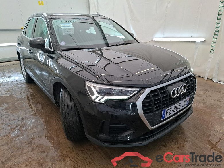 AUDI Q3 / 2018 / 5P / SUV 35 TFSI 150 MHEV S TRONIC BUSINESS LINE #4