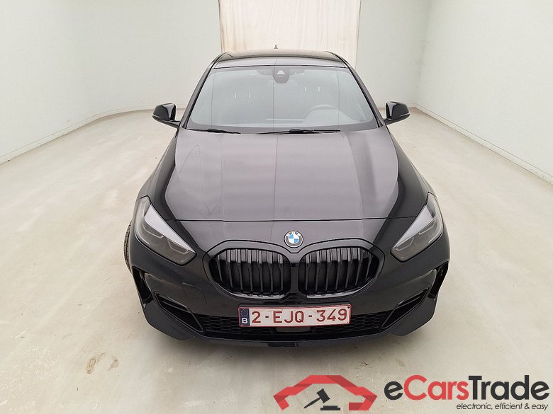 BMW, 1-serie '19, BMW 1 Reeks Hatch 118i (100 kW) 5d